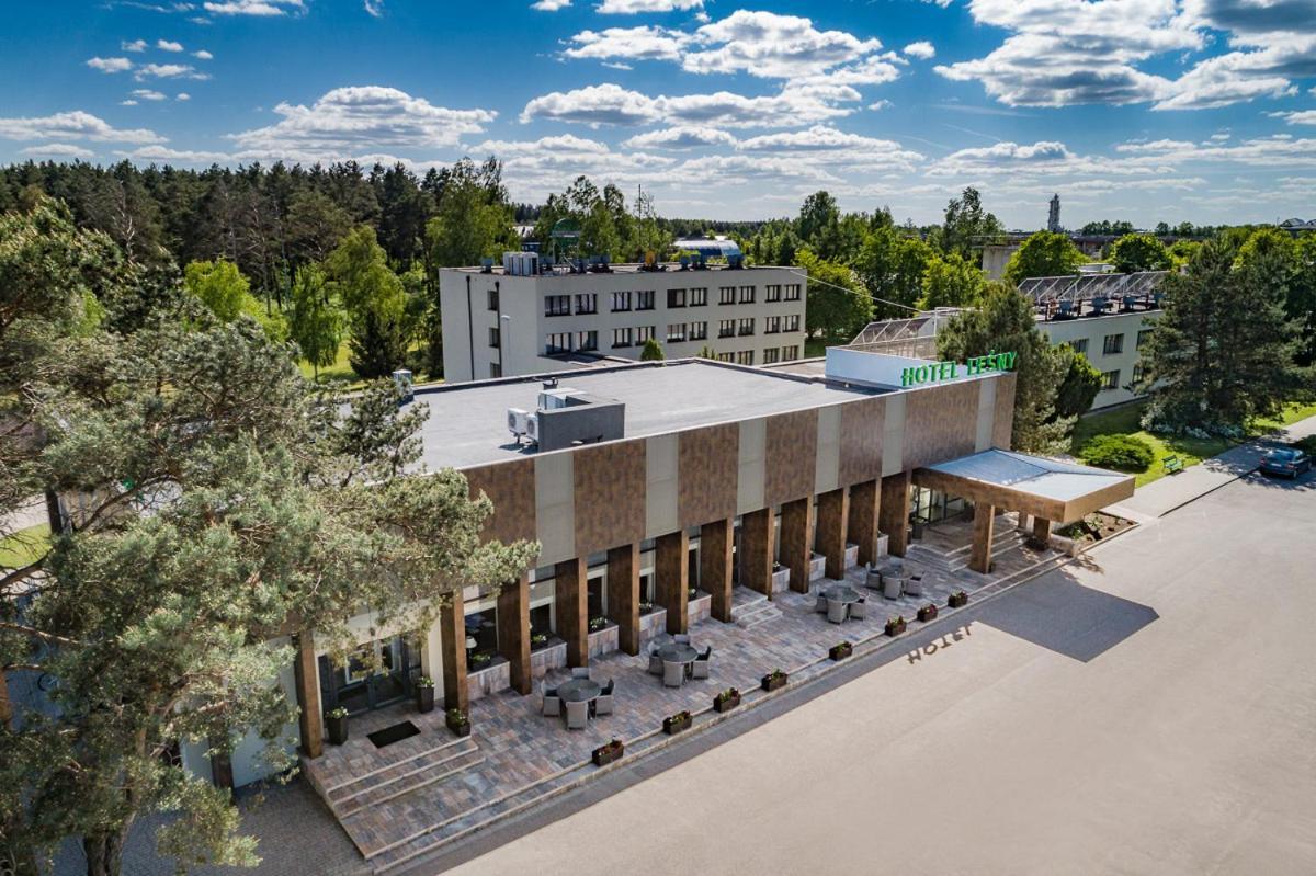Hotel Lesny ビャウィストク エクステリア 写真